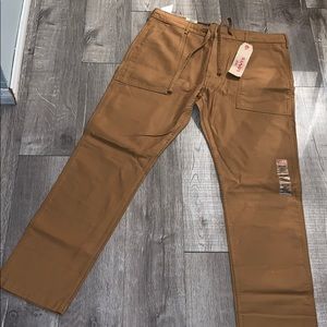 Mens Levi’s Taper Battalion